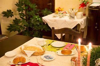 Palazzina Cesira Bed & Breakfast Монталчино Екстериор снимка