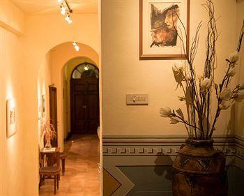 Palazzina Cesira Bed & Breakfast Монталчино Екстериор снимка