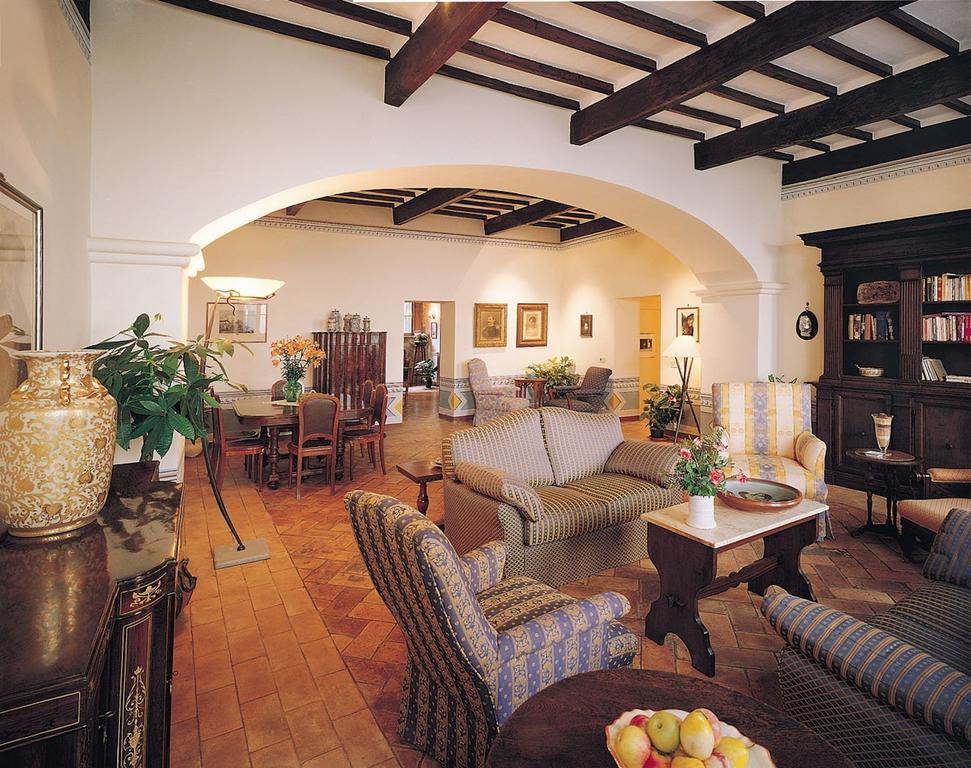 Palazzina Cesira Bed & Breakfast Монталчино Екстериор снимка